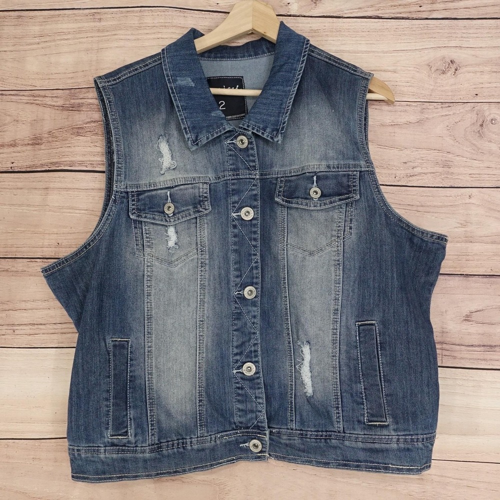 Maurices Vest Womens 2 Blue Denim Button Front Distressed Pockets Collared